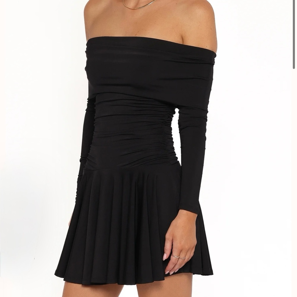 Elegant Off-Shoulder Black Dress